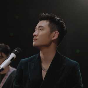周兴哲平头男人味 接演台版“梨泰院”心境曝光了