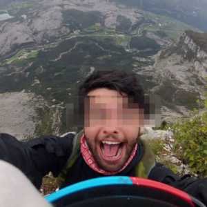 翼装飞行者在空中被飞机“斩首”，飞行员被判过失杀人罪