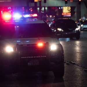 FBI特工在白宫附近被持枪劫车 防弹衣、无线电一同劫走