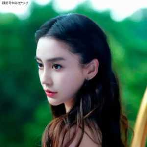 杨颖15岁在日本照片被翻出,满身风尘味,网友惊呼
