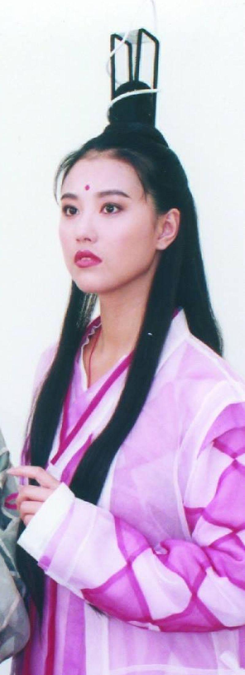 周海媚 57岁“最美周芷若”周海媚过世35年不婚不生原因曝光
