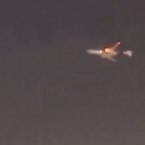 又双叒叕！波音747-8飞机刚从迈阿密起飞就着火！