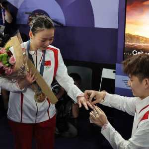 双喜临门 中国队混双夺金 黄雅琼男友求婚