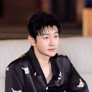 表妹女单夺金 黄晓明乐翻狂发100个红包
