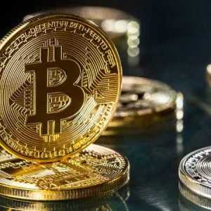 比特币再疯狂：有人编织暴富梦，有人被血洗出局