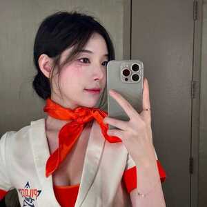 啦啦队女神姊姊是济州航空空服员 心痛发声：很悲痛