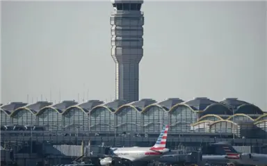 联邦航空管理局：撞机当日 塔台人员配备“不正常”