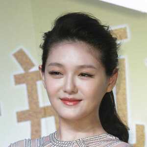 张兰母子靠她月入480万美元 大S微博“最后心愿”实现了