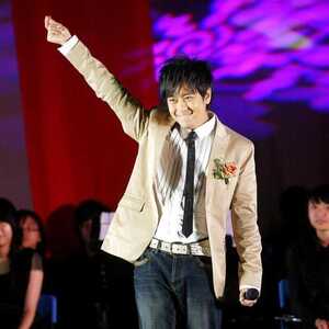 林志颖惊传高烧不退 缺席台湾“华冈杰出校友”奖