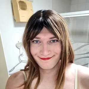 男友手机出现陌生女子！她以为是小三，结果是他隐藏多年的“女人格”？？
