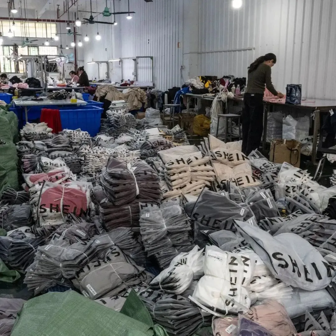 ◆广州一家为Shein生产服装的工厂忙碌运转。