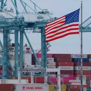 对中145%关税 CNN：美西港口竟“1艘中国货轮都没有”