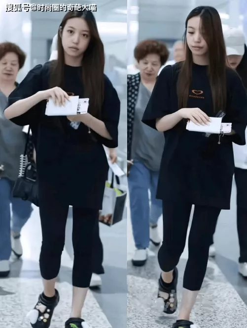 赵薇15岁女儿已经长这么高了？一身穿搭大几万