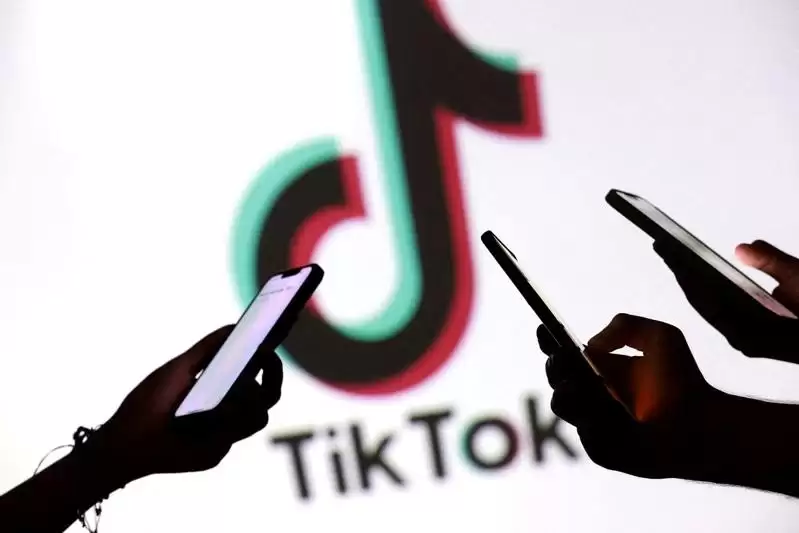 TikTok与Reddit疯传履历嵌指令骗AI筛选 求职者反遭剔除
