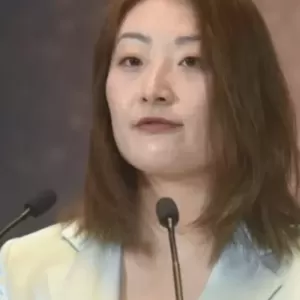 宗馥莉已辞去娃哈哈集团董事长、法人代表等职务