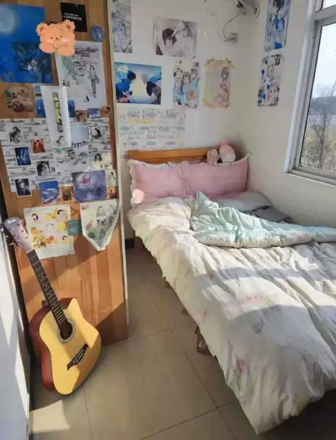 “我的妈妈，总带陌生女孩回家”