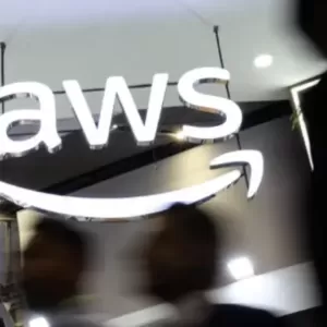 全崩！AWS宕机：航班延误 银行瘫痪 多国陷“数字停摆”！