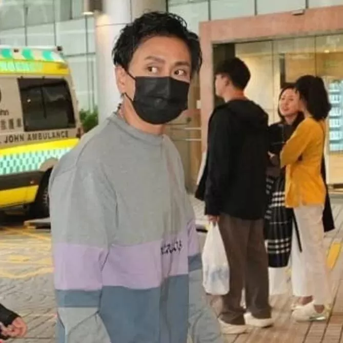 许绍雄戴氧气罩不能说话 大半港圈明星前往探视