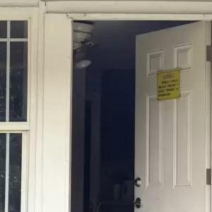 惊悚! 华人旅馆经理被“行刑式”爆头枪决 凶手淡定拾弹壳离开