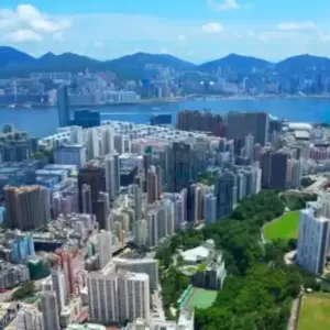 顶级富豪扎堆在香港买楼 内地人今年已经花了千亿