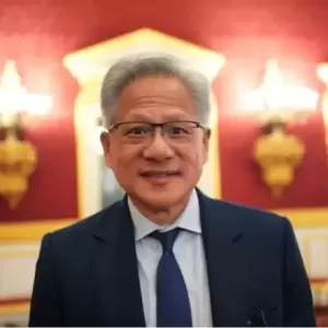 欧美陷“愤世嫉俗” 黄仁勋：中国凭2大优势赢得AI竞赛