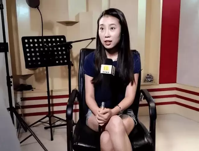 刘晓庆怒批“数字”女演员不背台词 被扒疑似阿娇