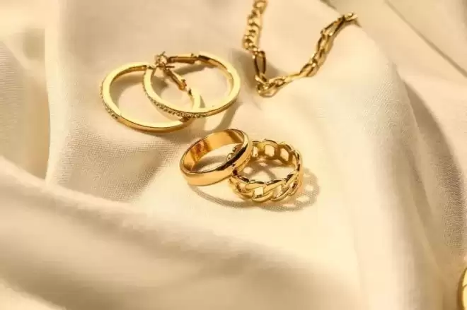 随着金价暴涨，那些被“偷走”的黄金 去哪了？
