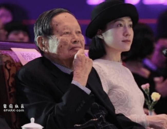网传翁帆将要去英国留学两年 