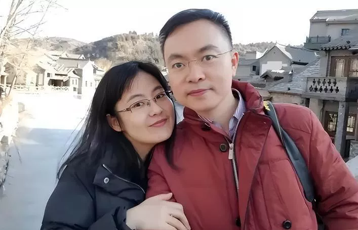 蔡磊现状令人泪目 舌头嘴唇已经萎缩 洗澡用绳子吊