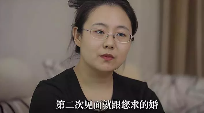 蔡磊现状令人泪目 舌头嘴唇已经萎缩 洗澡用绳子吊