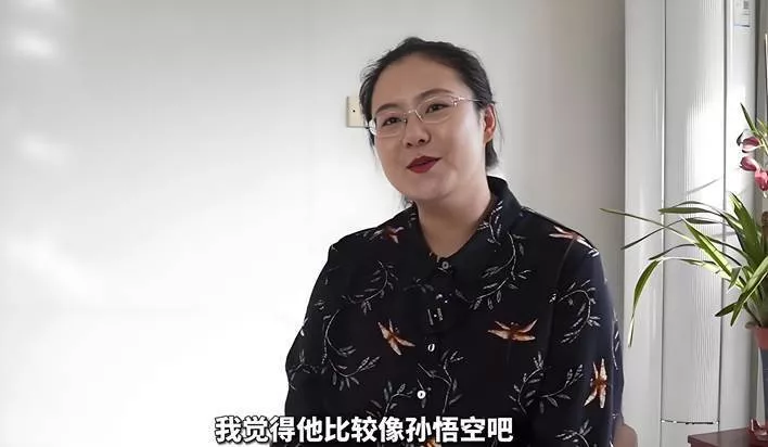 蔡磊现状令人泪目 舌头嘴唇已经萎缩 洗澡用绳子吊