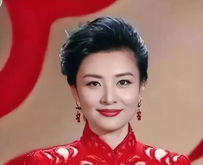 她是央视一姐,结婚12年选择离婚:婚姻给我的尽是痛苦
