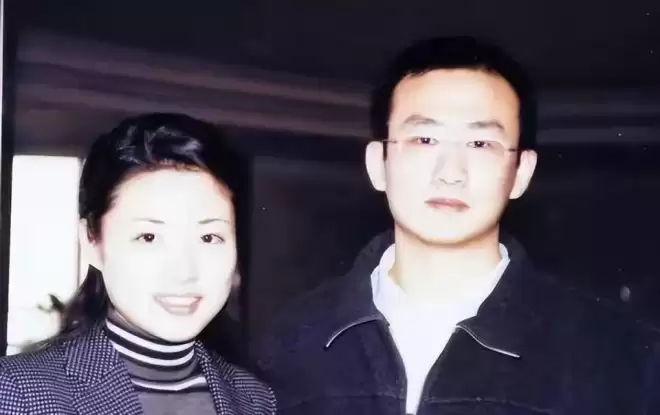她是央视一姐,结婚12年选择离婚:婚姻给我的尽是痛苦