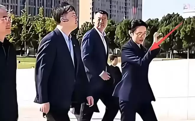 她是央视一姐,结婚12年选择离婚:婚姻给我的尽是痛苦