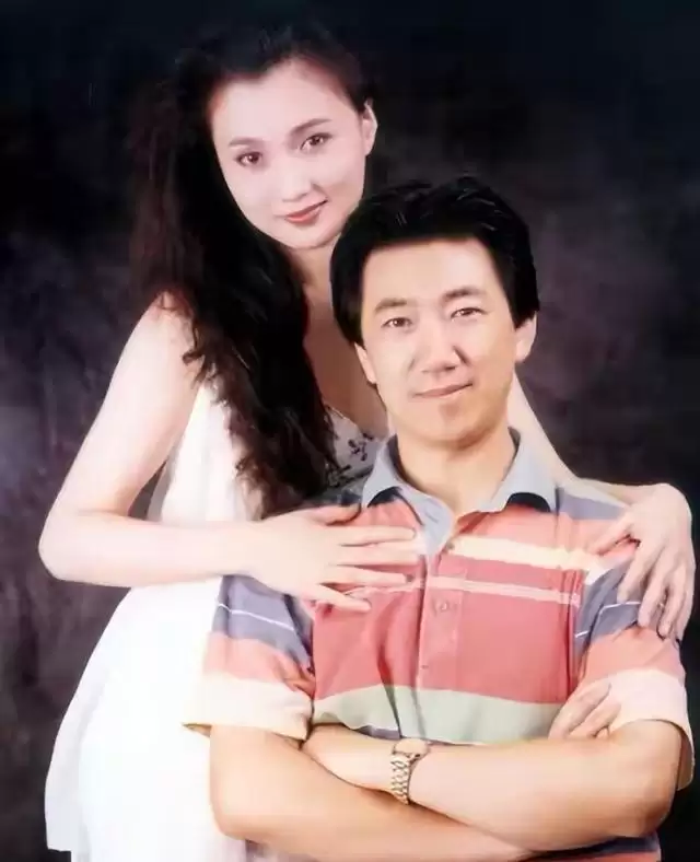 60岁林芳兵近况公开 身居京城豪宅 纤瘦如少女 儿子成最大自豪