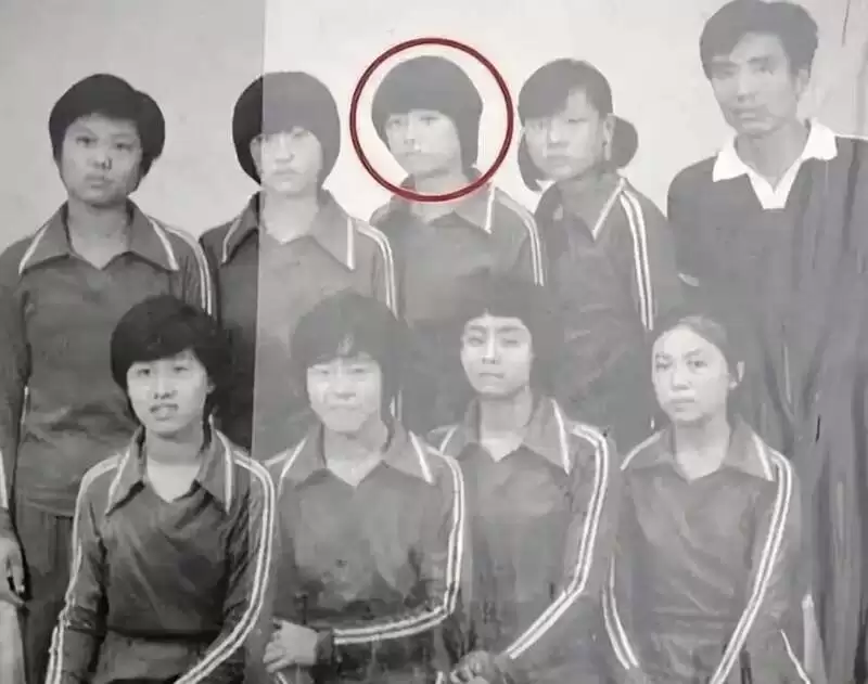 邓文迪当年想方设法生的女儿,如今为她争到280亿