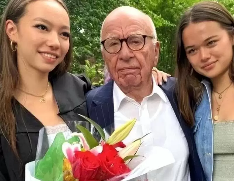 邓文迪当年想方设法生的女儿,如今为她争到280亿