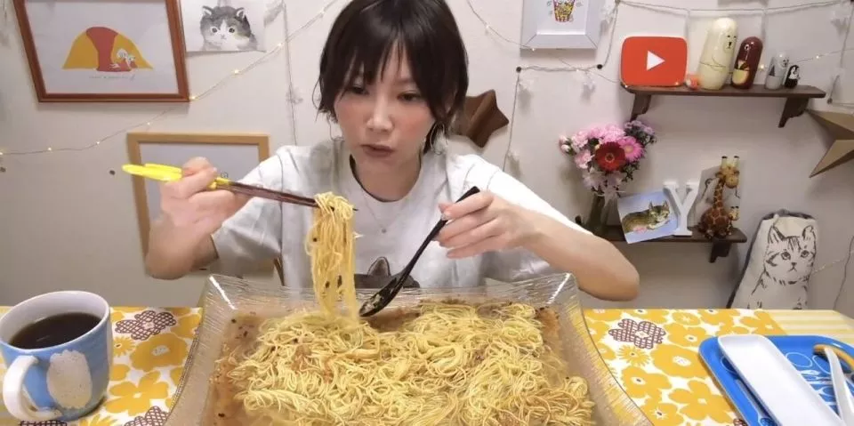 越寒酸越爱看，日韩吃播凭啥硬控中国网友