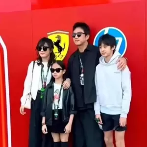 邓超晒14岁儿飞跃英姿 喊“兄弟”附爱心网友狂赞