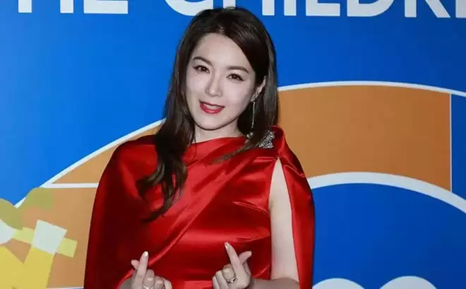香港知名女星正式离婚，恢复单身即有追求者