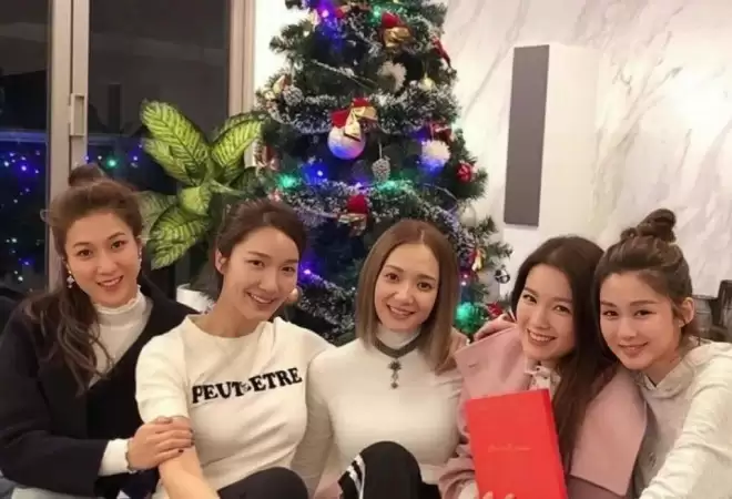 香港知名女星正式离婚，恢复单身即有追求者