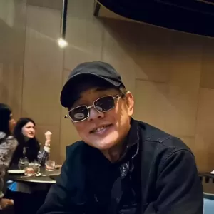 李连杰移植武僧心脏？ 向太为好友辟谣：染发视觉回春