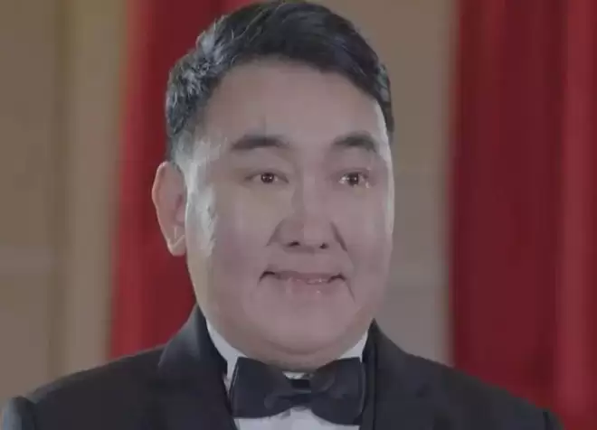 中年失婚又丧母，58岁男星投资赔了2亿欠债还不完