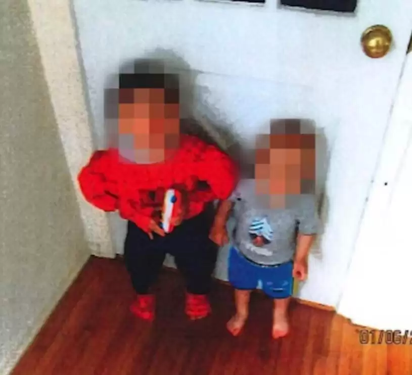 女同志夫妻涉虐待收养长子致死案   幼子供称曾被以索带绑入帐幕睡觉