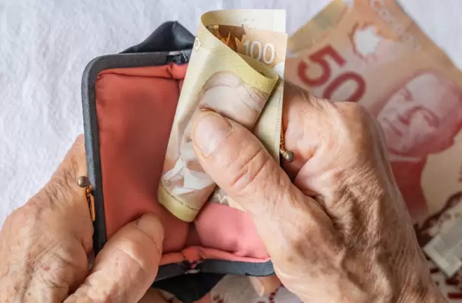 加拿大1%人群年入超$60万！全国均薪却不到$6万！