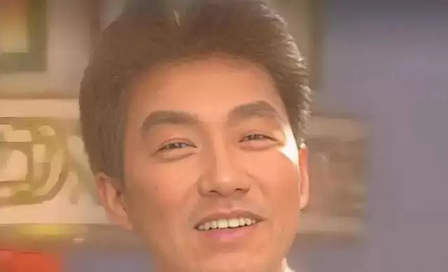 他凭春晚爆红，转身当局长；无儿无女，离世13年无人问