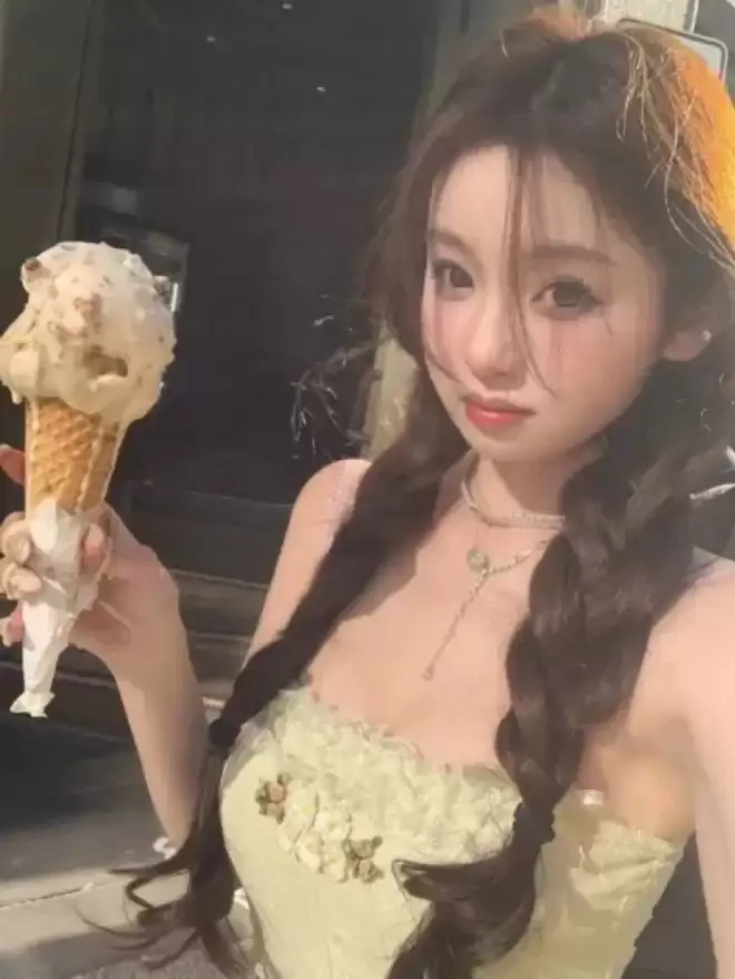 撑不住了！懒懒变卖王思聪送的奢侈品 分手传言怕是已成真