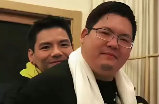 向佑赴美遭歧视吐痰 向佐抓狂把人家手打断了
