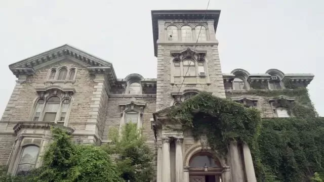 16岁时我被中情局拿来做实验，如今我向他们提告