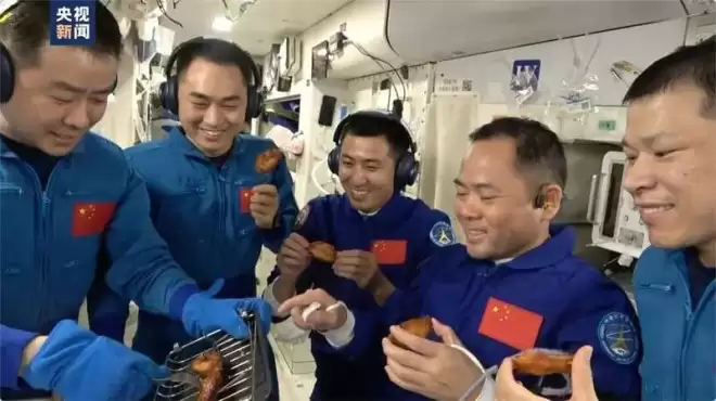 太空烤肉 大国阳谋:中国空间站上演的顶级凡尔赛